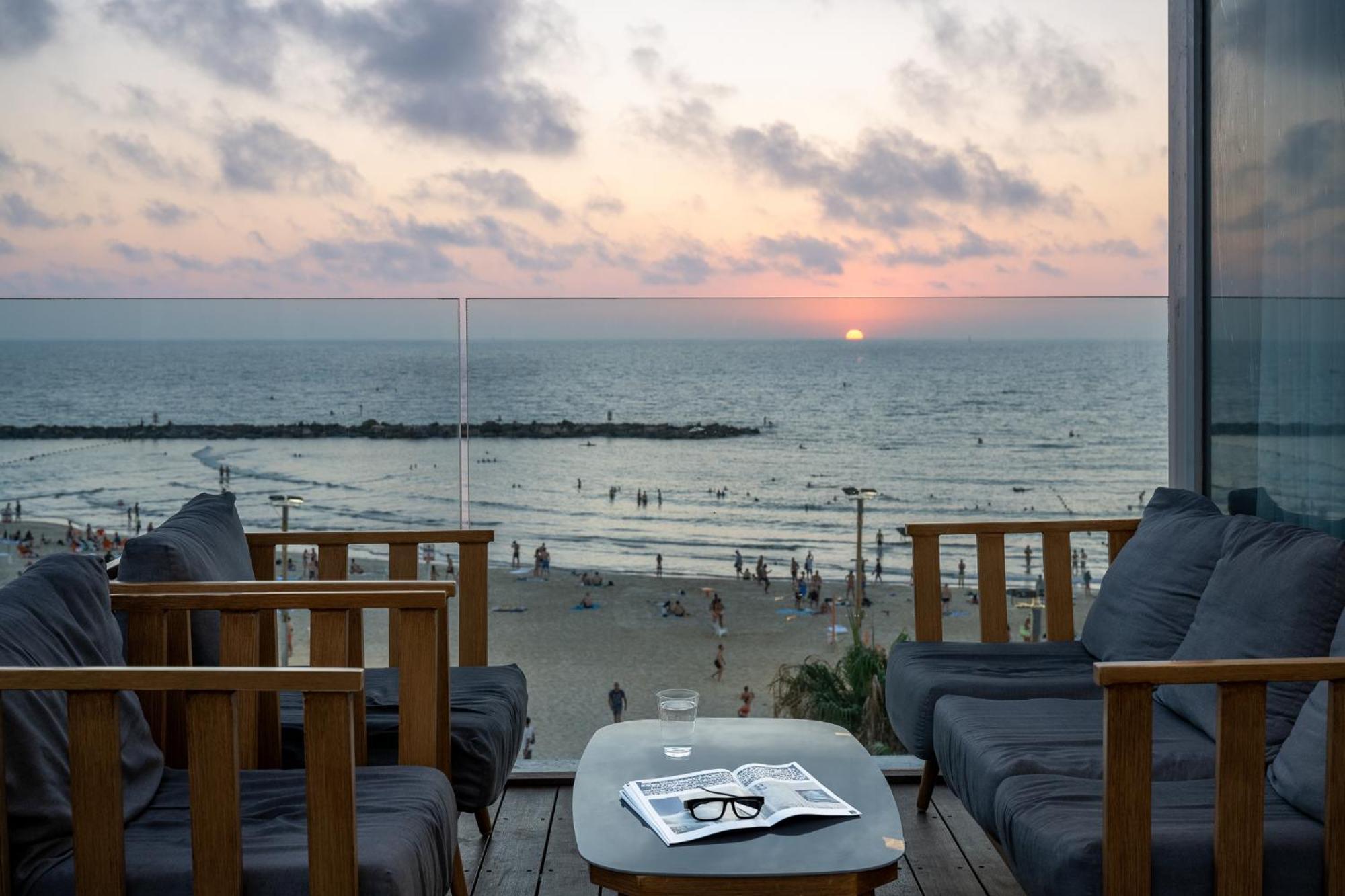 Crowne Plaza Tel Aviv Beach, An Ihg Hotel Exterior foto